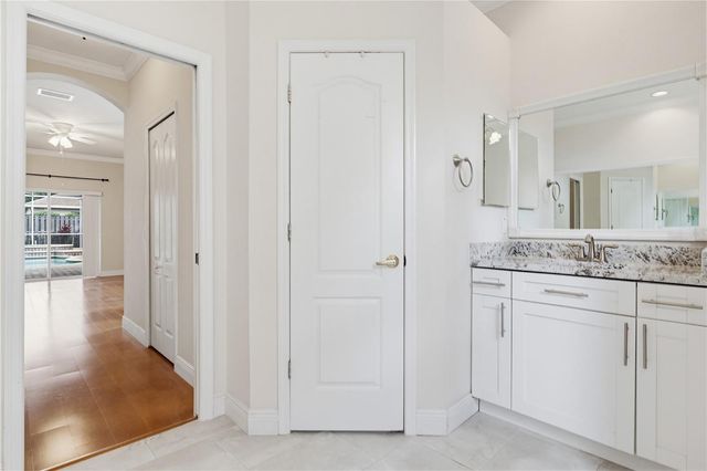10115 KINGSBRIDGE AVENUE, Tampa, FL 33626