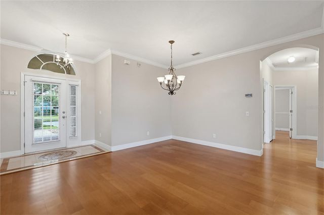 10115 KINGSBRIDGE AVENUE, Tampa, FL 33626