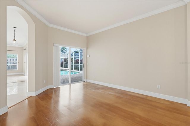 10115 KINGSBRIDGE AVENUE, Tampa, FL 33626