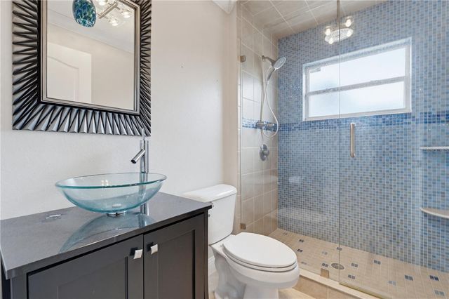 10115 KINGSBRIDGE AVENUE, Tampa, FL 33626