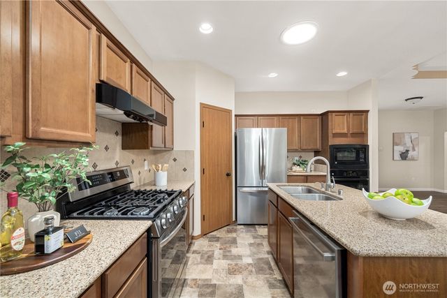 19611 117th Street E, Bonney Lake, WA 98391