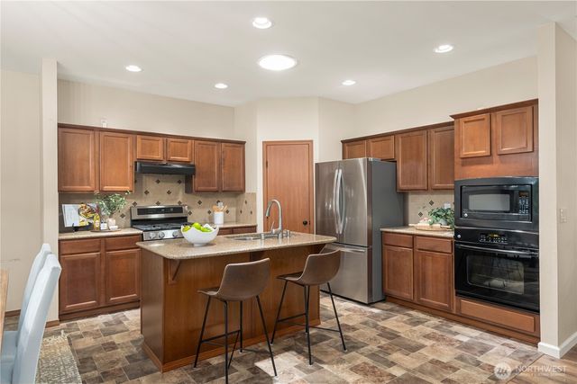 19611 117th Street E, Bonney Lake, WA 98391
