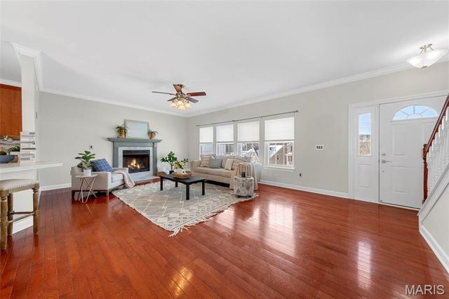 19 Winter Pond Drive, Fenton, MO 63026