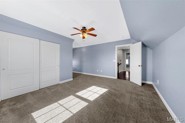 19 Winter Pond Drive, Fenton, MO 63026