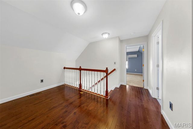 19 Winter Pond Drive, Fenton, MO 63026