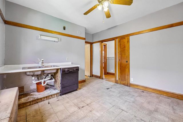 2532 N Humboldt BOULEVARD, Milwaukee, WI 53212