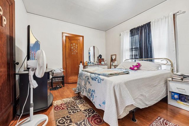 2532 N Humboldt BOULEVARD, Milwaukee, WI 53212