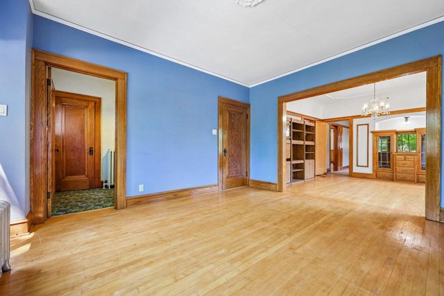 2532 N Humboldt BOULEVARD, Milwaukee, WI 53212