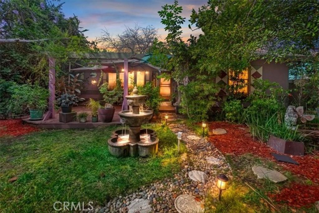 2310 Poinsettia, Santa Ana, CA 92706