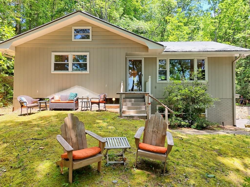 968 Lake Rabun Road, Lakemont, GA 30552