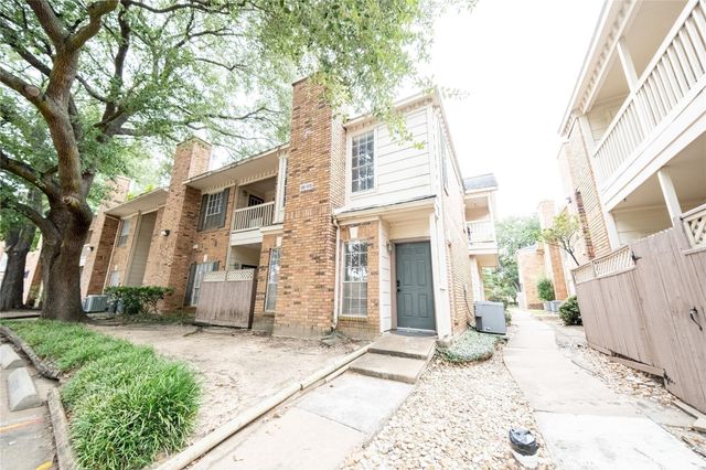 2626 Holly Hall Street 1201, Houston, TX 77054