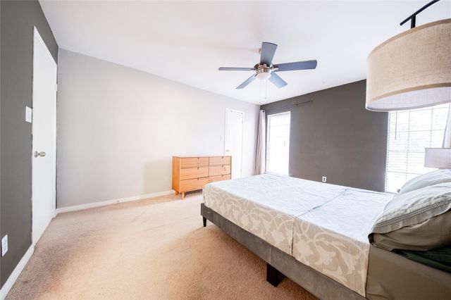 2626 Holly Hall Street 1201, Houston, TX 77054