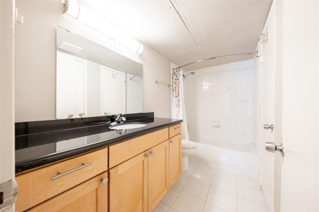 2626 Holly Hall Street 1201, Houston, TX 77054