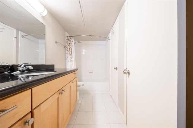 2626 Holly Hall Street 1201, Houston, TX 77054
