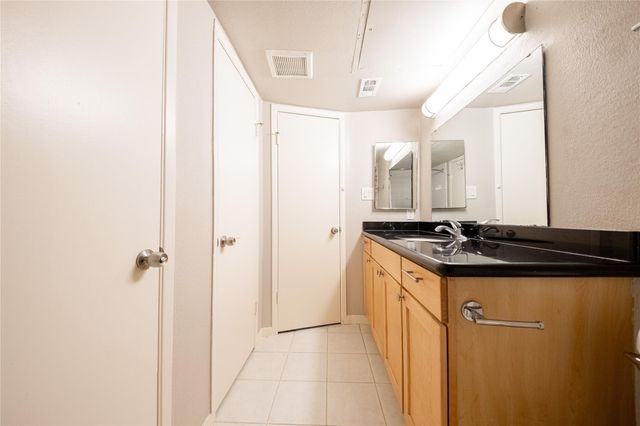2626 Holly Hall Street 1201, Houston, TX 77054