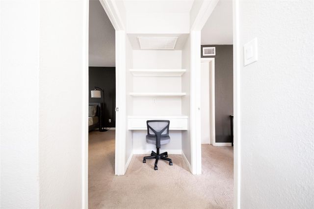 2626 Holly Hall Street 1201, Houston, TX 77054