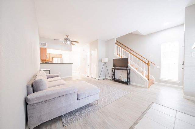 2626 Holly Hall Street 1201, Houston, TX 77054