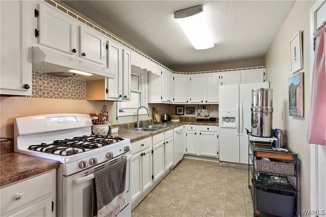 5727 Clearview Hills, Cottondale, AL 35453