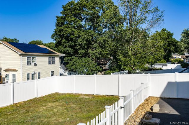32 W Conkling Avenue, Middletown, NY 10940