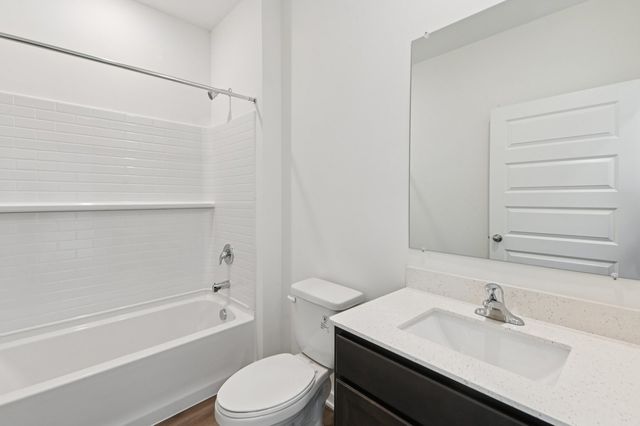 777 Plateau Drive, Pingree Grove, IL 60140