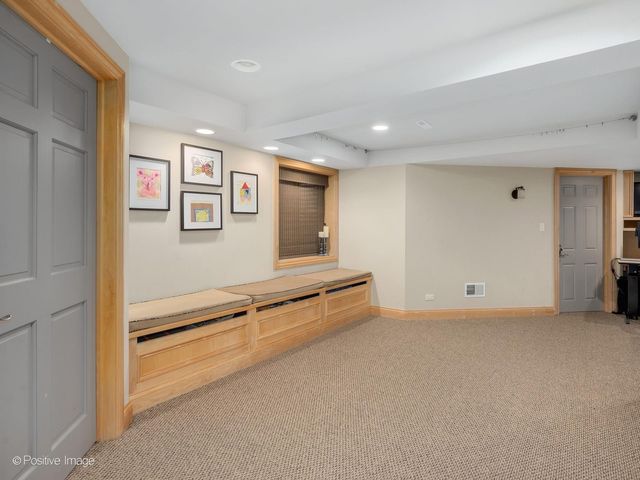 267 N Walnut Street, Elmhurst, IL 60126