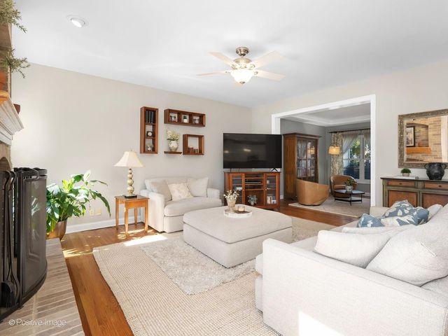 267 N Walnut Street, Elmhurst, IL 60126