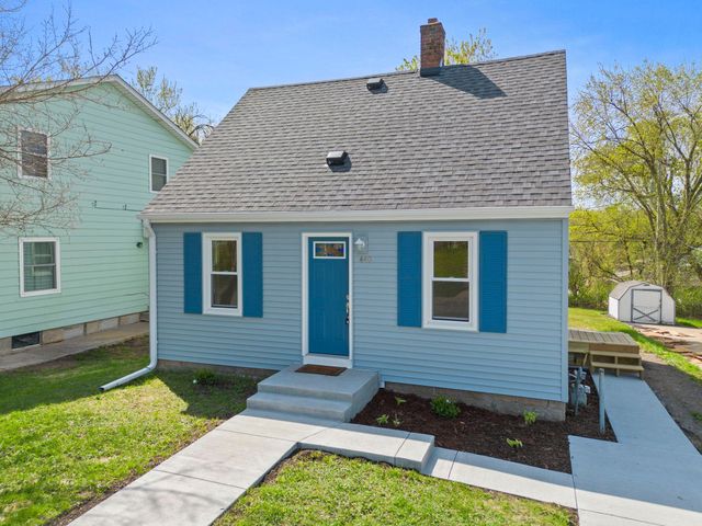 440 Nebraska Avenue E, Saint Paul, MN 55130