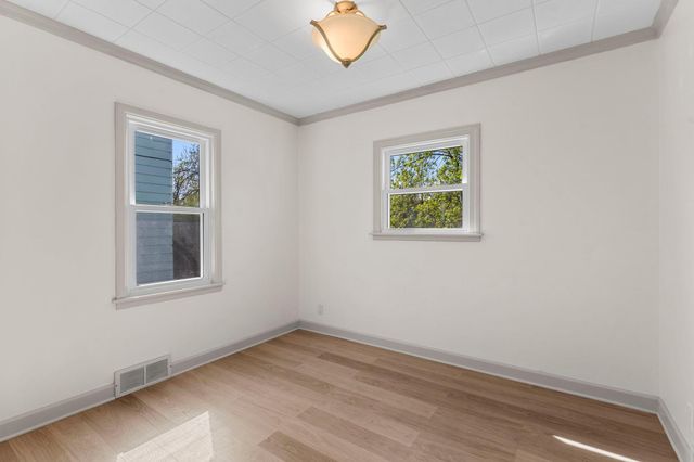 440 Nebraska Avenue E, Saint Paul, MN 55130