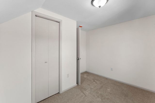 440 Nebraska Avenue E, Saint Paul, MN 55130