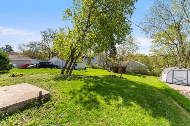 440 Nebraska Avenue E, Saint Paul, MN 55130
