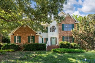 5343 Nairn Ln, Chester, VA 23831