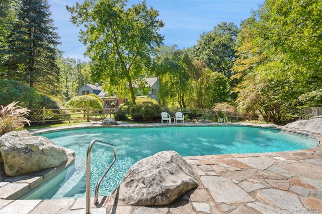 29 Bender Way, Pound Ridge, NY 10576