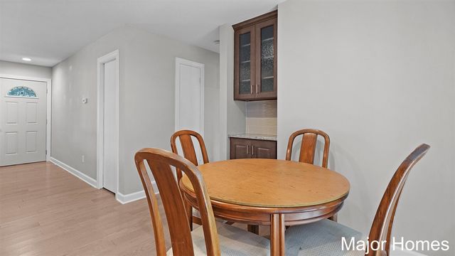 8231 E Chester Avenue, Byron Center, MI 49315