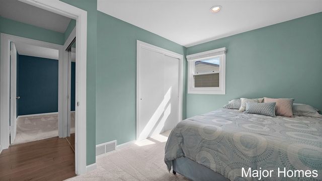 8231 E Chester Avenue, Byron Center, MI 49315