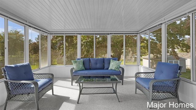 8231 E Chester Avenue, Byron Center, MI 49315