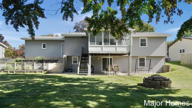 8231 E Chester Avenue, Byron Center, MI 49315