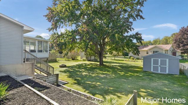 8231 E Chester Avenue, Byron Center, MI 49315