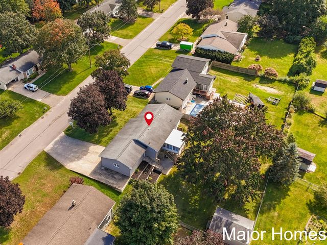 8231 E Chester Avenue, Byron Center, MI 49315
