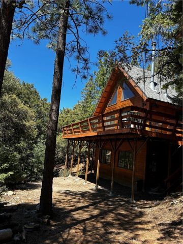 15009 CHESTNUT Court, Pine Mountain Club, CA 93222