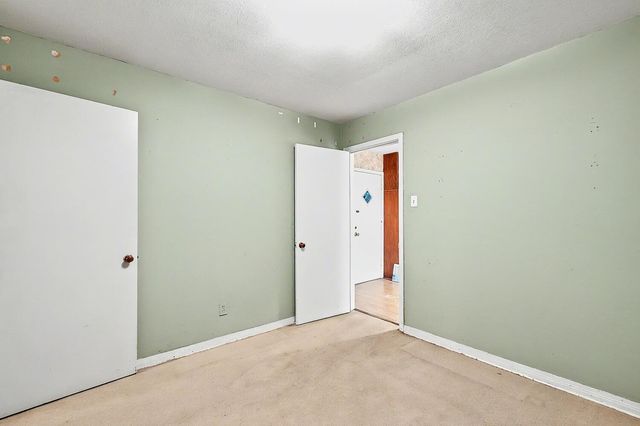 2332 S Green St, Wichita, KS 67211