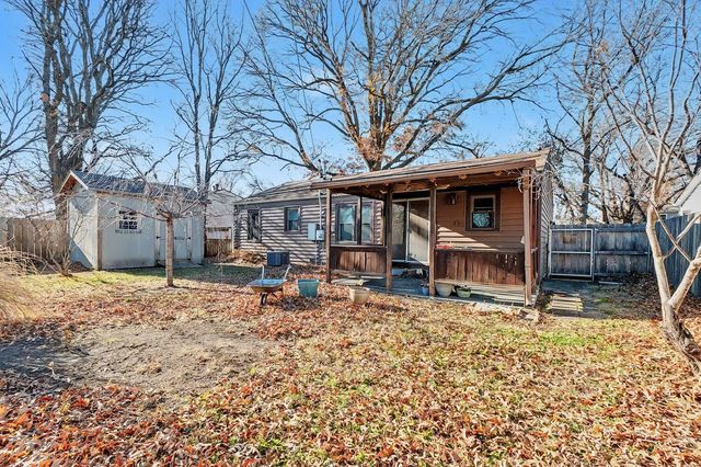 2332 S Green St, Wichita, KS 67211