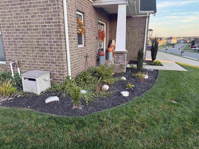 5680 Brompton Drive, Newburgh, IN 47630