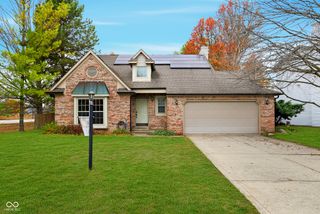 5345 Old Barn Drive, Indianapolis, IN 46268