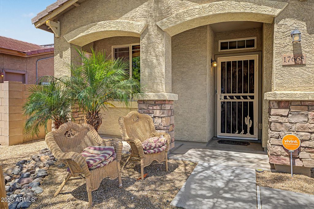 17668 W Desert Bloom Street, Goodyear, AZ 85338 — photo 2