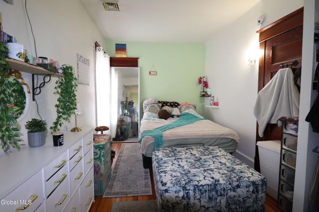 1764 Avenue B, Schenectady, NY 12308