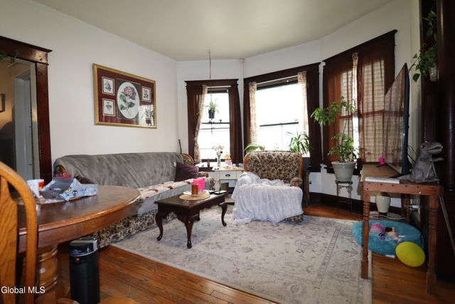 1764 Avenue B, Schenectady, NY 12308