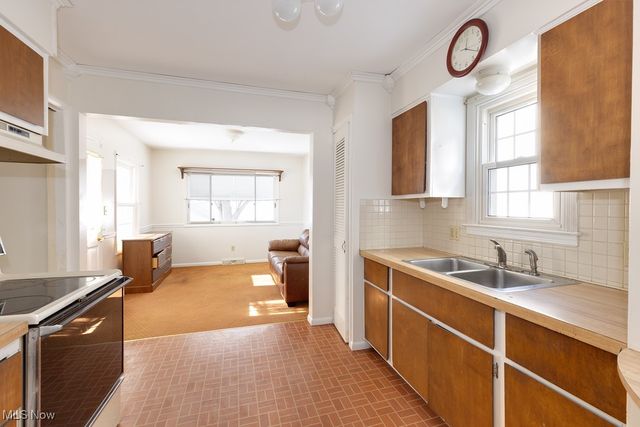 1612 Oakwood Avenue, Akron, OH 44301