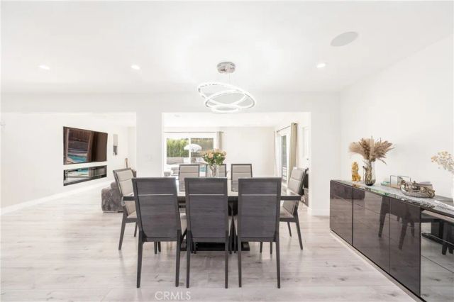 10111 Oso Avenue, Chatsworth, CA 91311