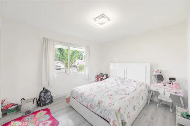 10111 Oso Avenue, Chatsworth, CA 91311