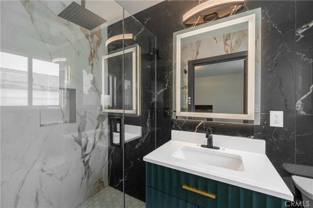 10111 Oso Avenue, Chatsworth, CA 91311